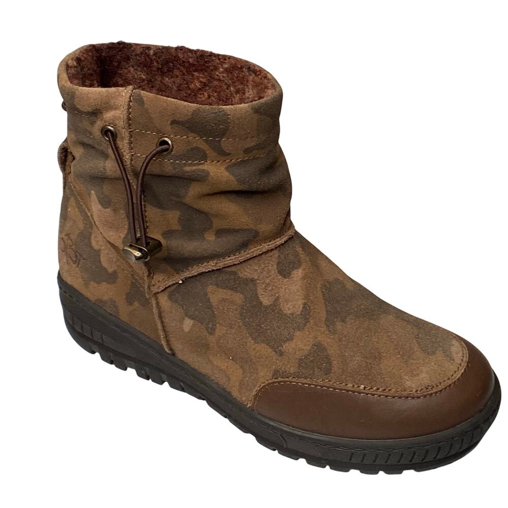 OTBT Camo Winter Boots with Hidden Traction Spikes